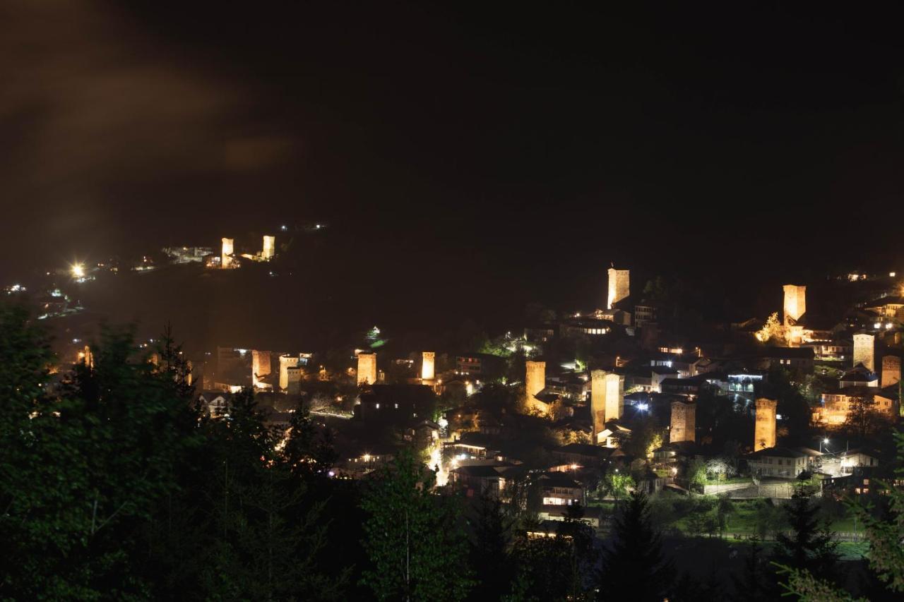 "Panorama" Kakhri Hotell Mestia Exteriör bild