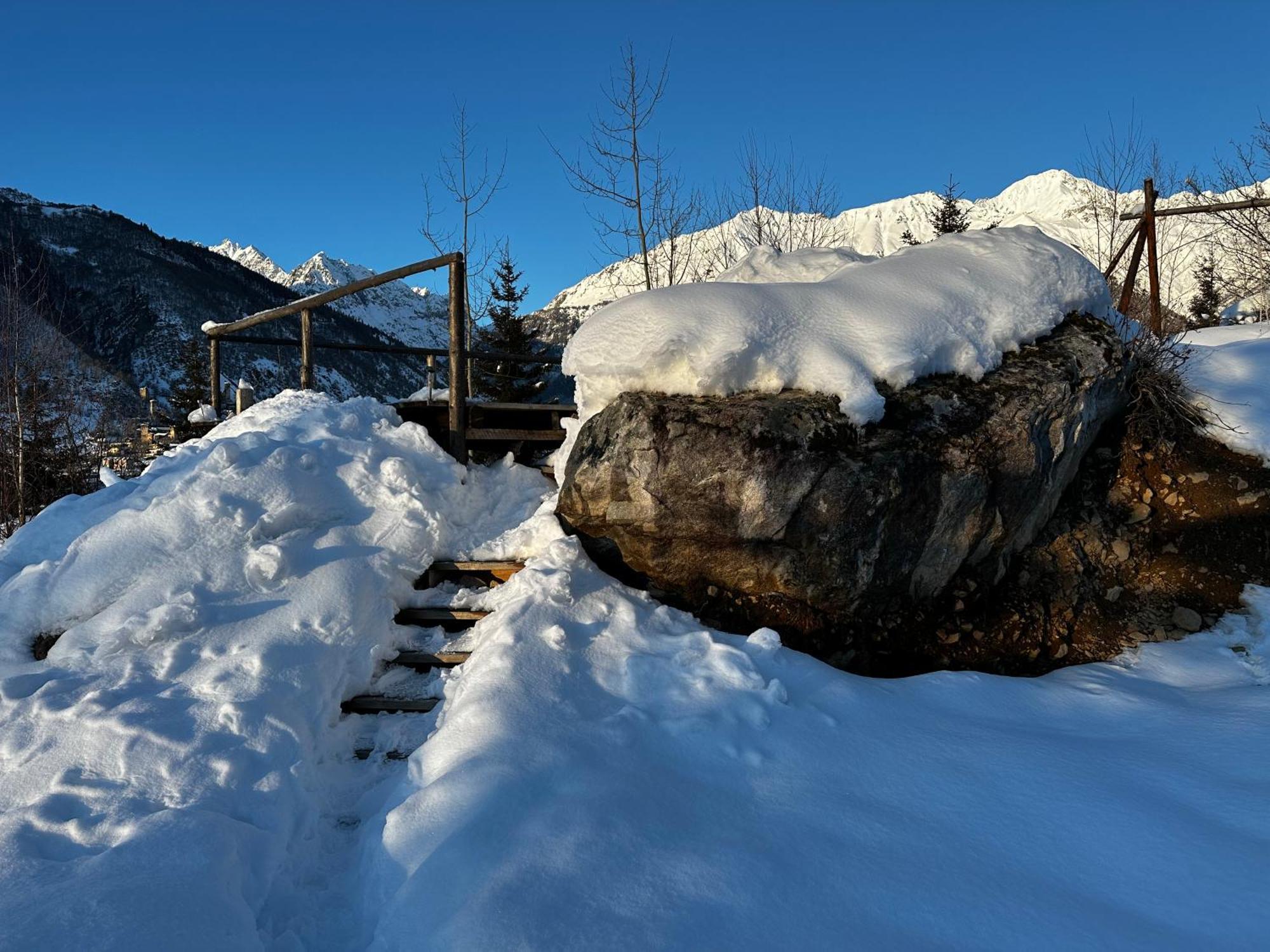 "Panorama" Kakhri Hotell Mestia Exteriör bild