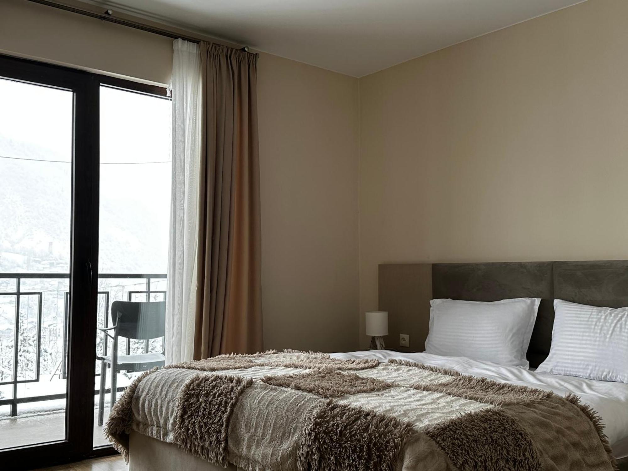 "Panorama" Kakhri Hotell Mestia Exteriör bild