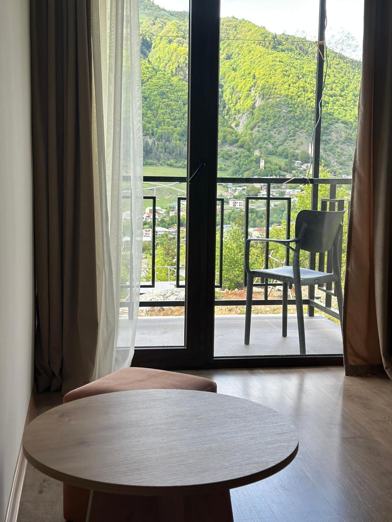 "Panorama" Kakhri Hotell Mestia Exteriör bild