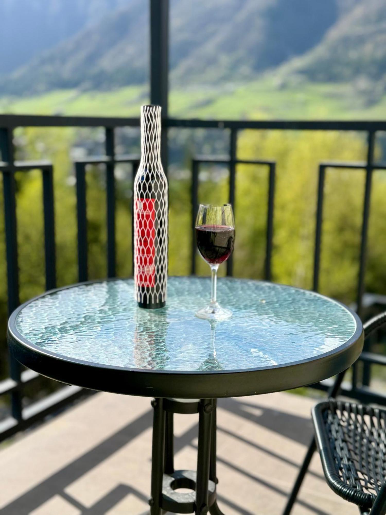 "Panorama" Kakhri Hotell Mestia Exteriör bild